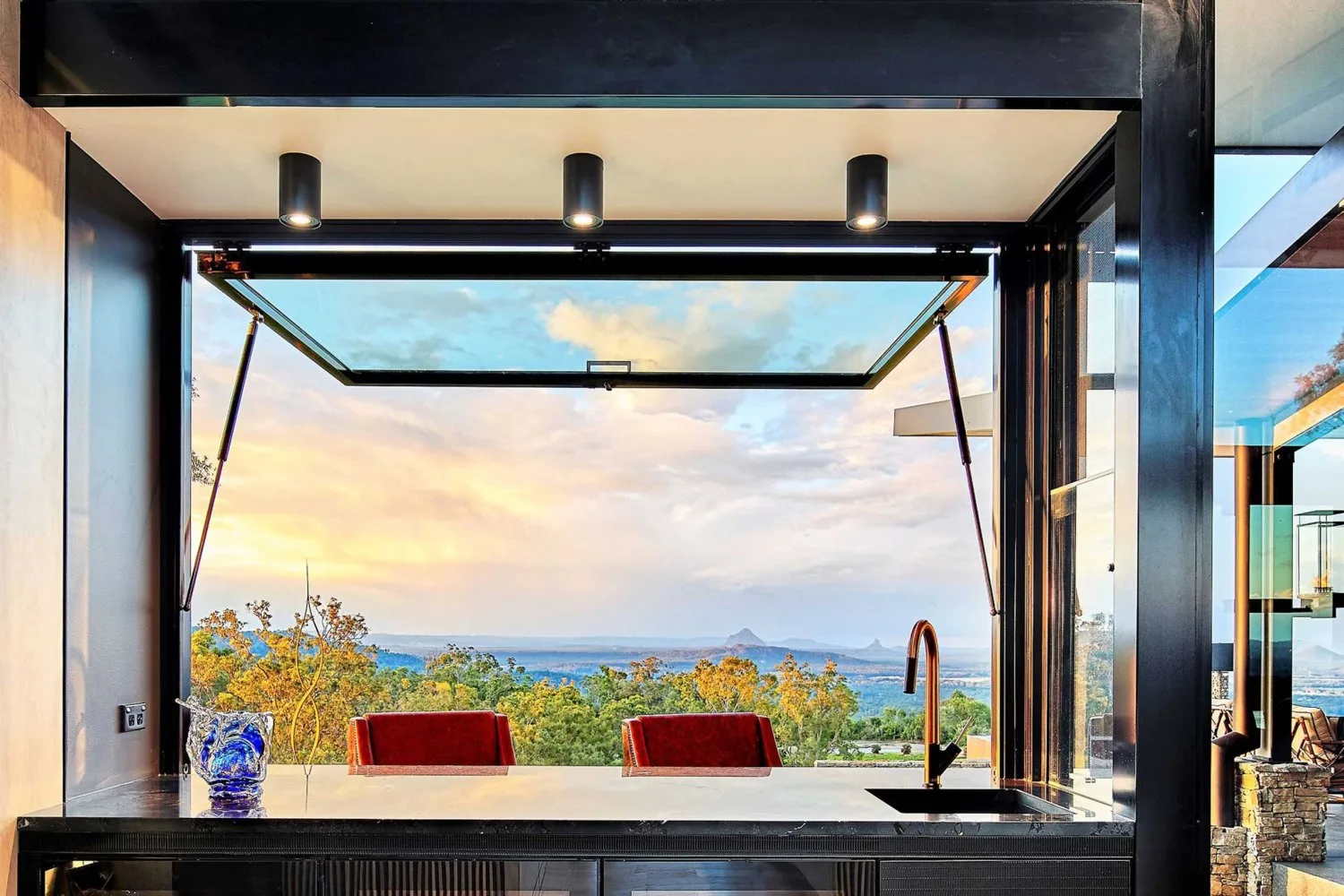 Gasstrutawninggallery (5)