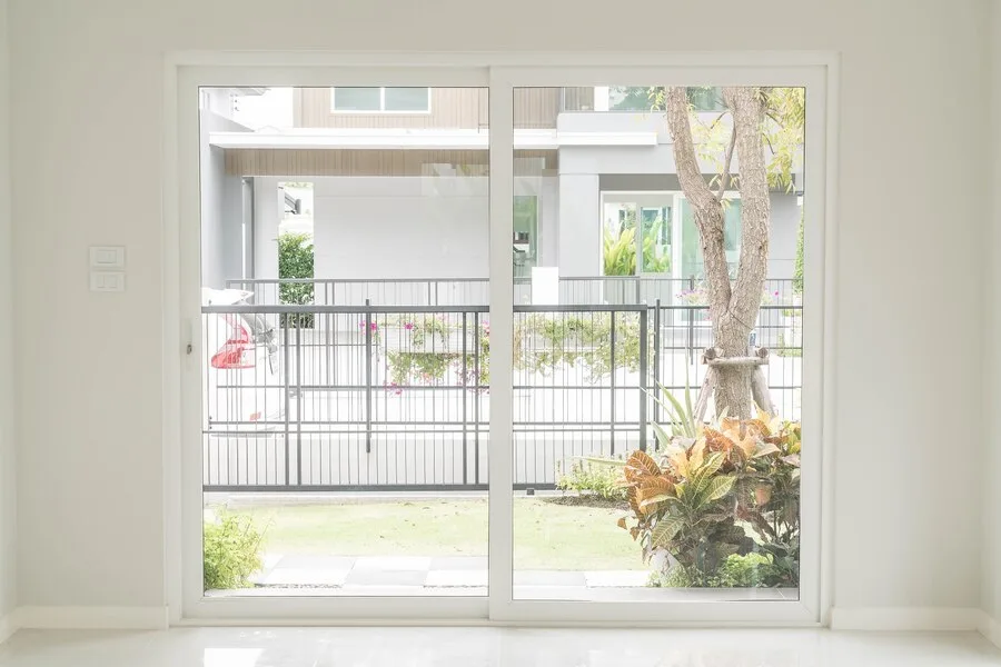 Sliding Door
