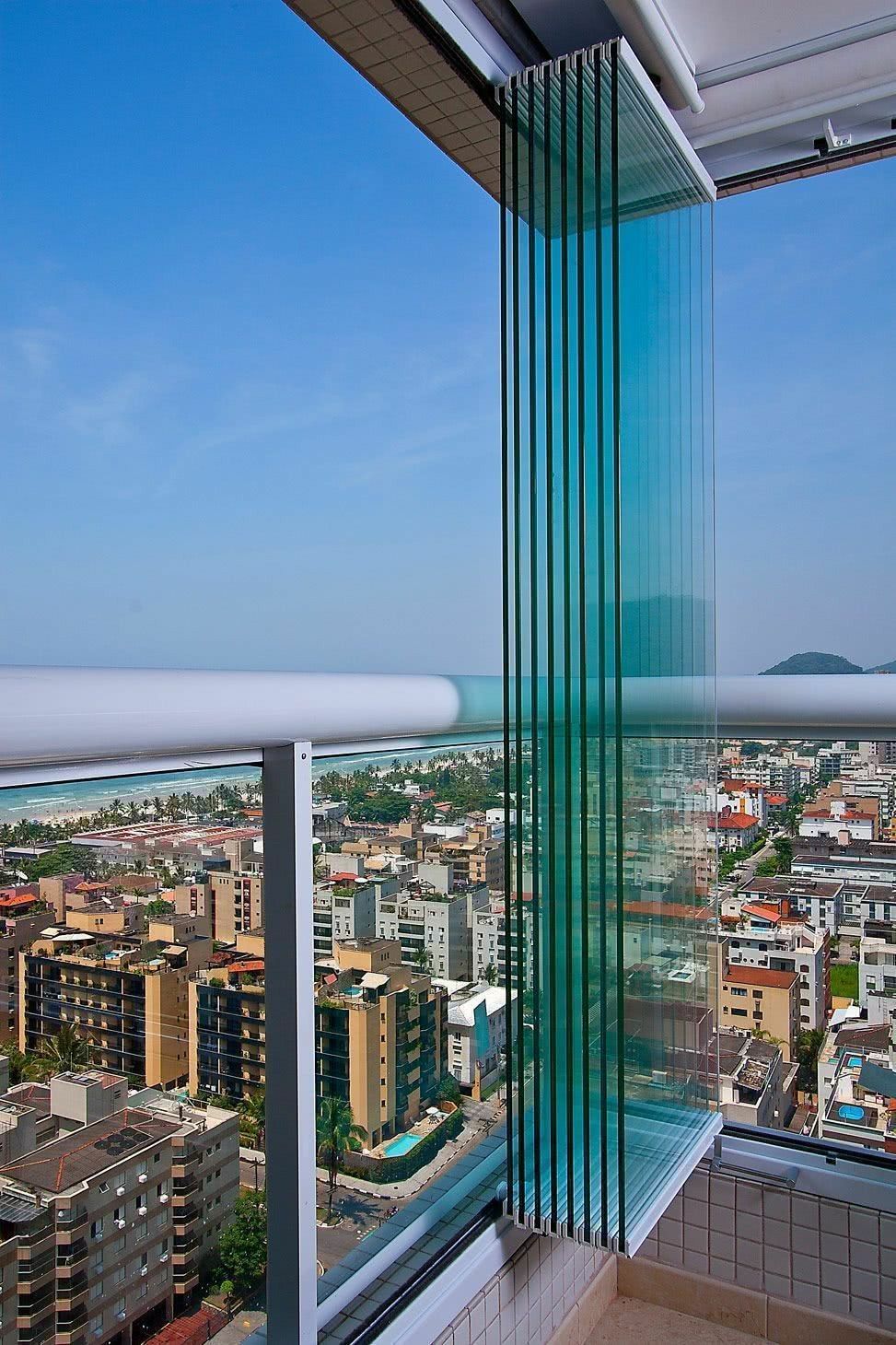 frameless-glass-retractable-bifold-windows